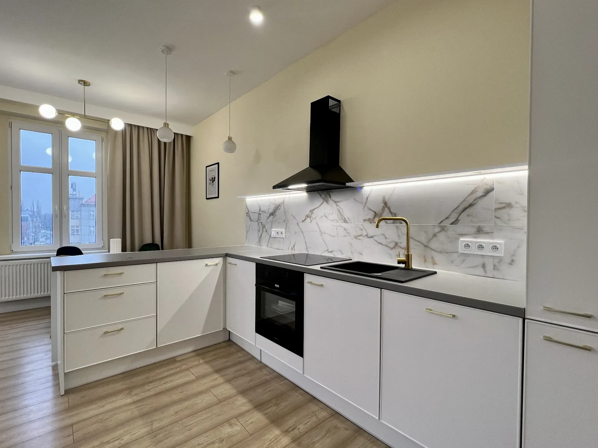 Mieszkanie na sprzedaż - Gliwice, Śródmieście 2