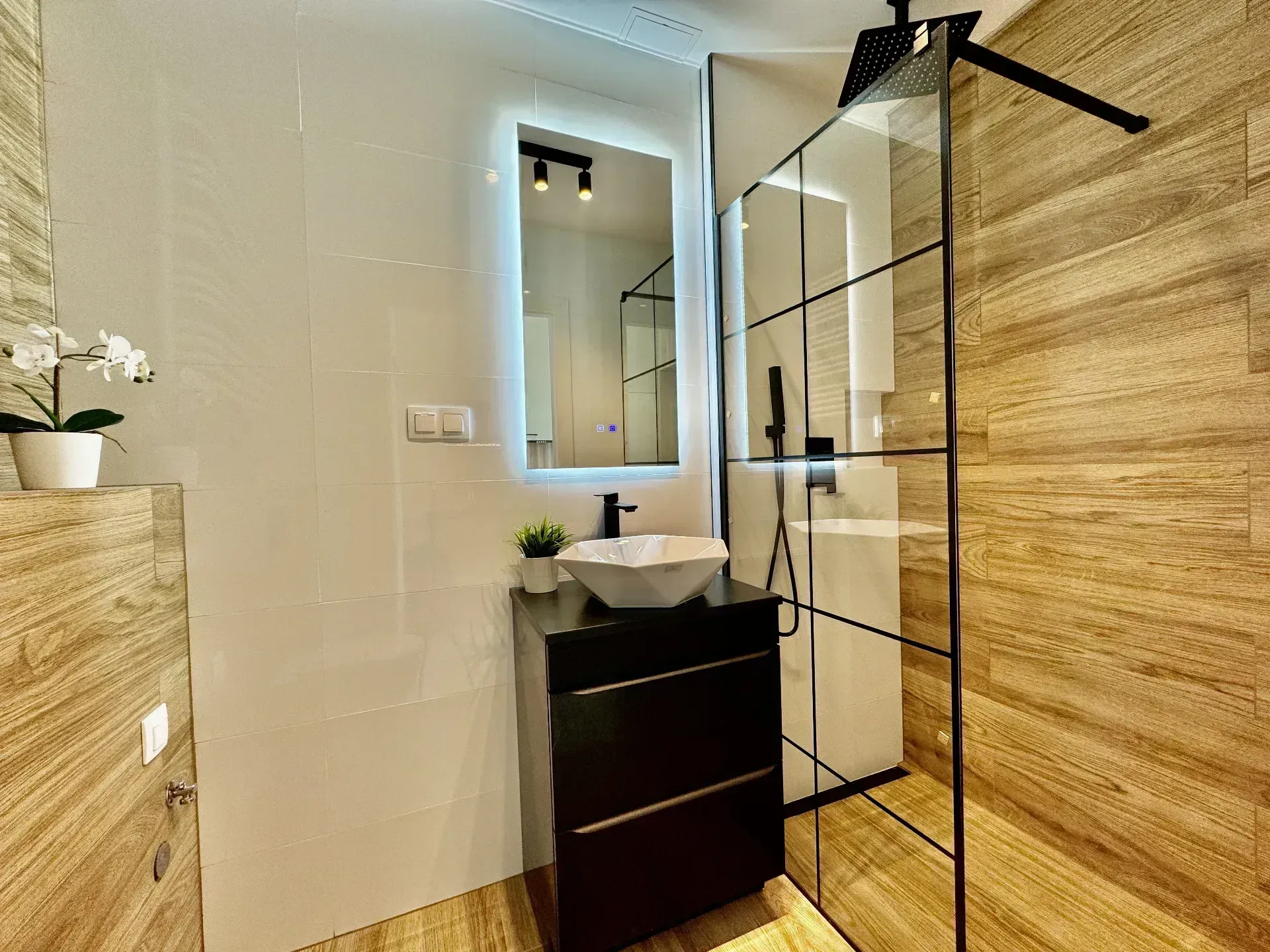 Luksusowe Studio na 14 piętrze w Katowicach 13