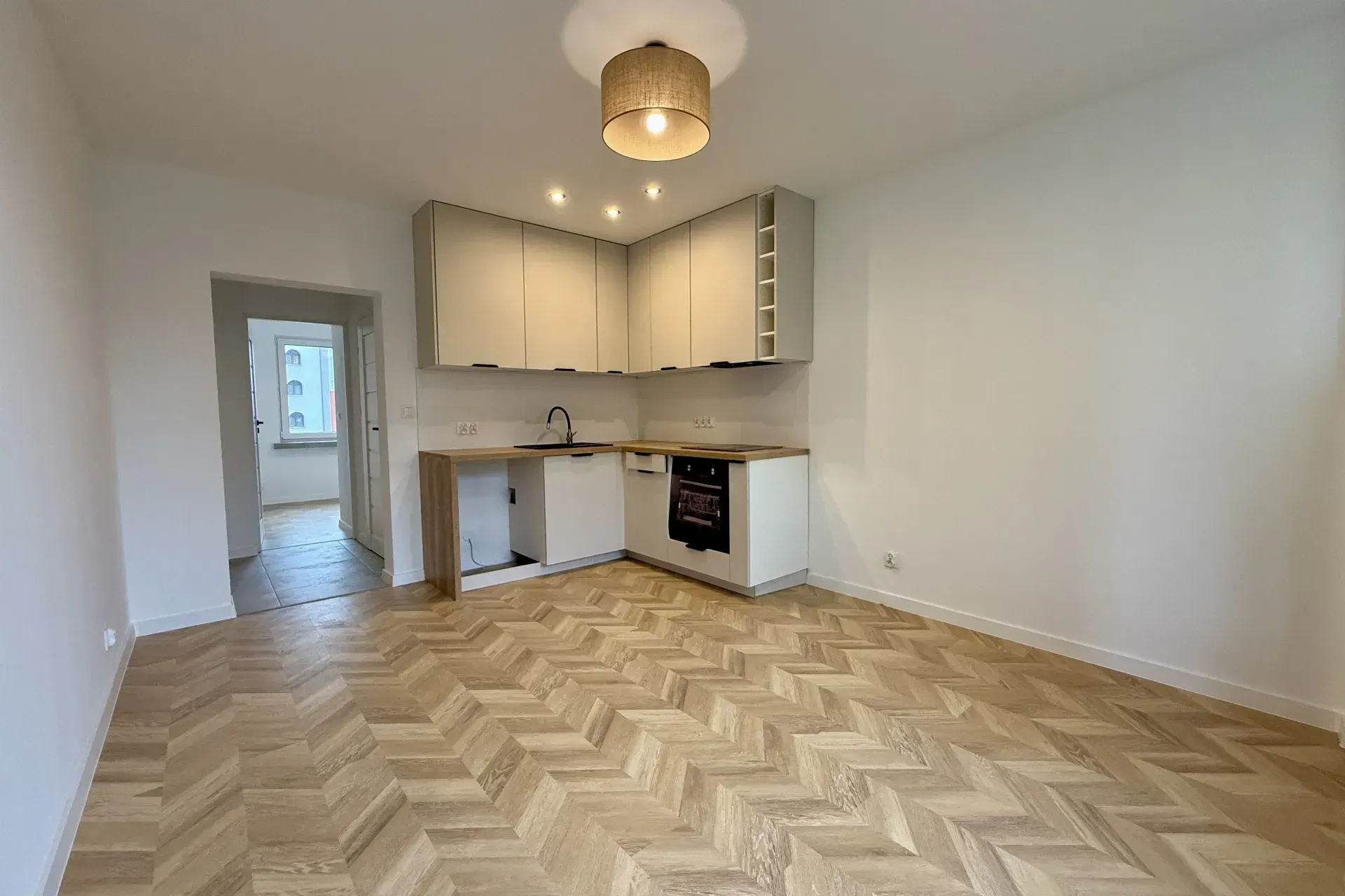 Szombierki - mieszkanie po remoncie - 4 pokoje 6