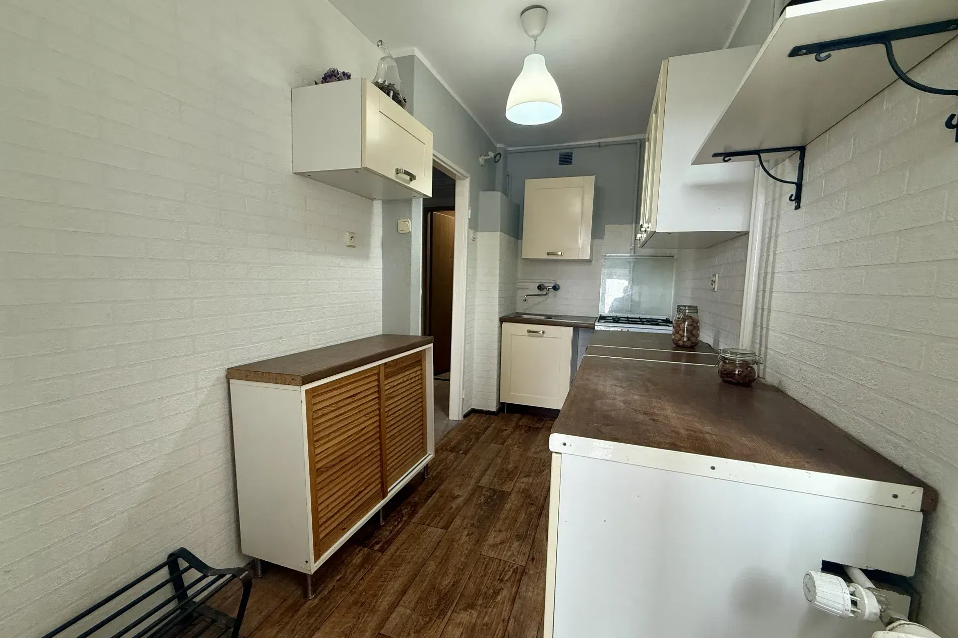 2 Pokoje Balkon CO miejskie do zamieszkania 3