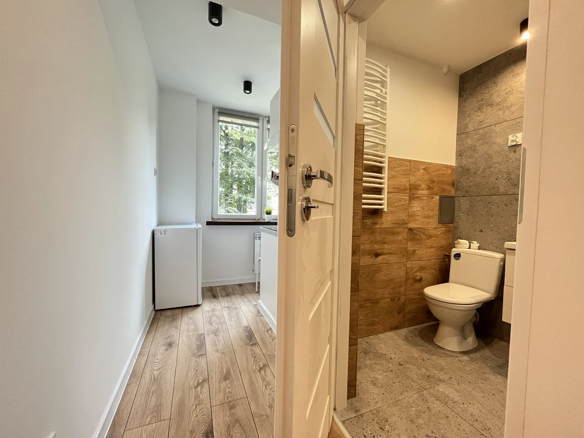 Po Remoncie Wyposażona Kawalerka Wysoki Standard 13