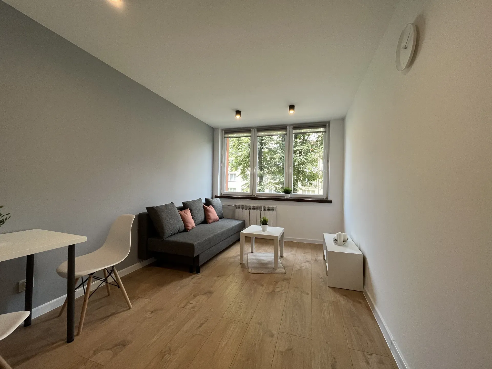 Po Remoncie Wyposażona Kawalerka Wysoki Standard 16