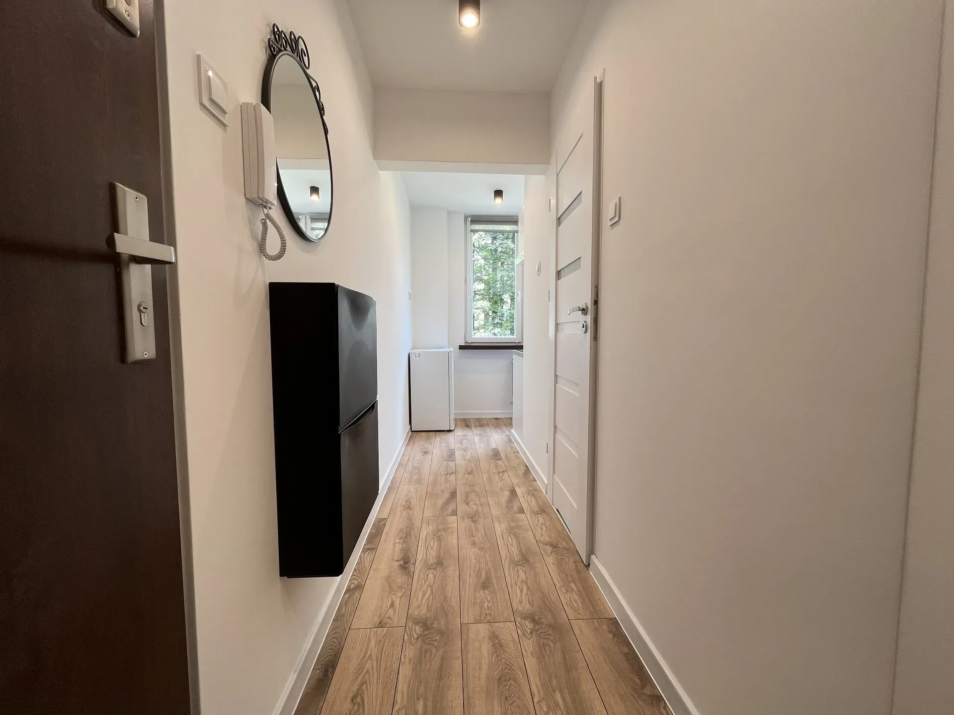 Kawalerka po remoncie w pełni wyposażona 16