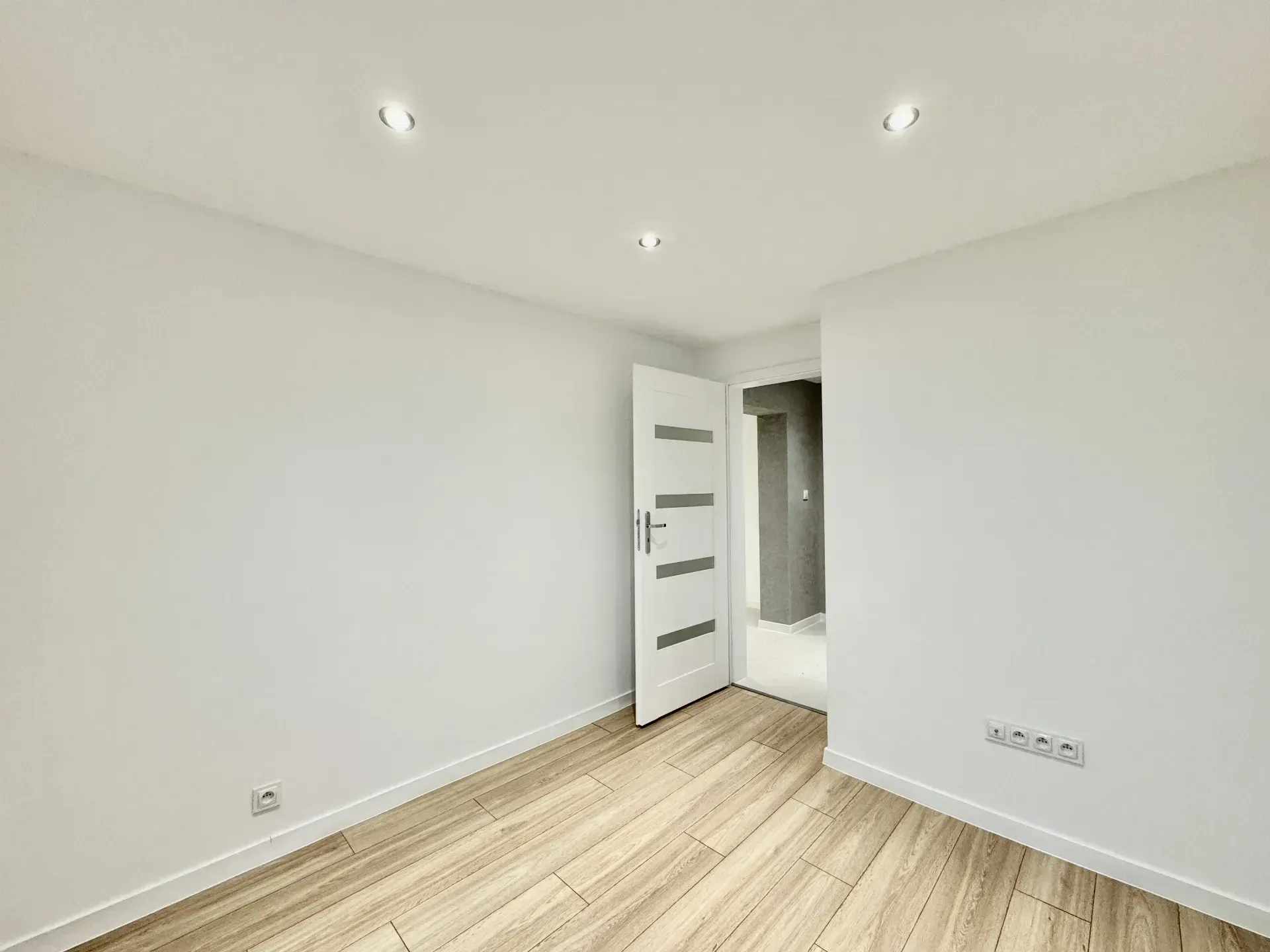 2 pokoje po remoncie 7