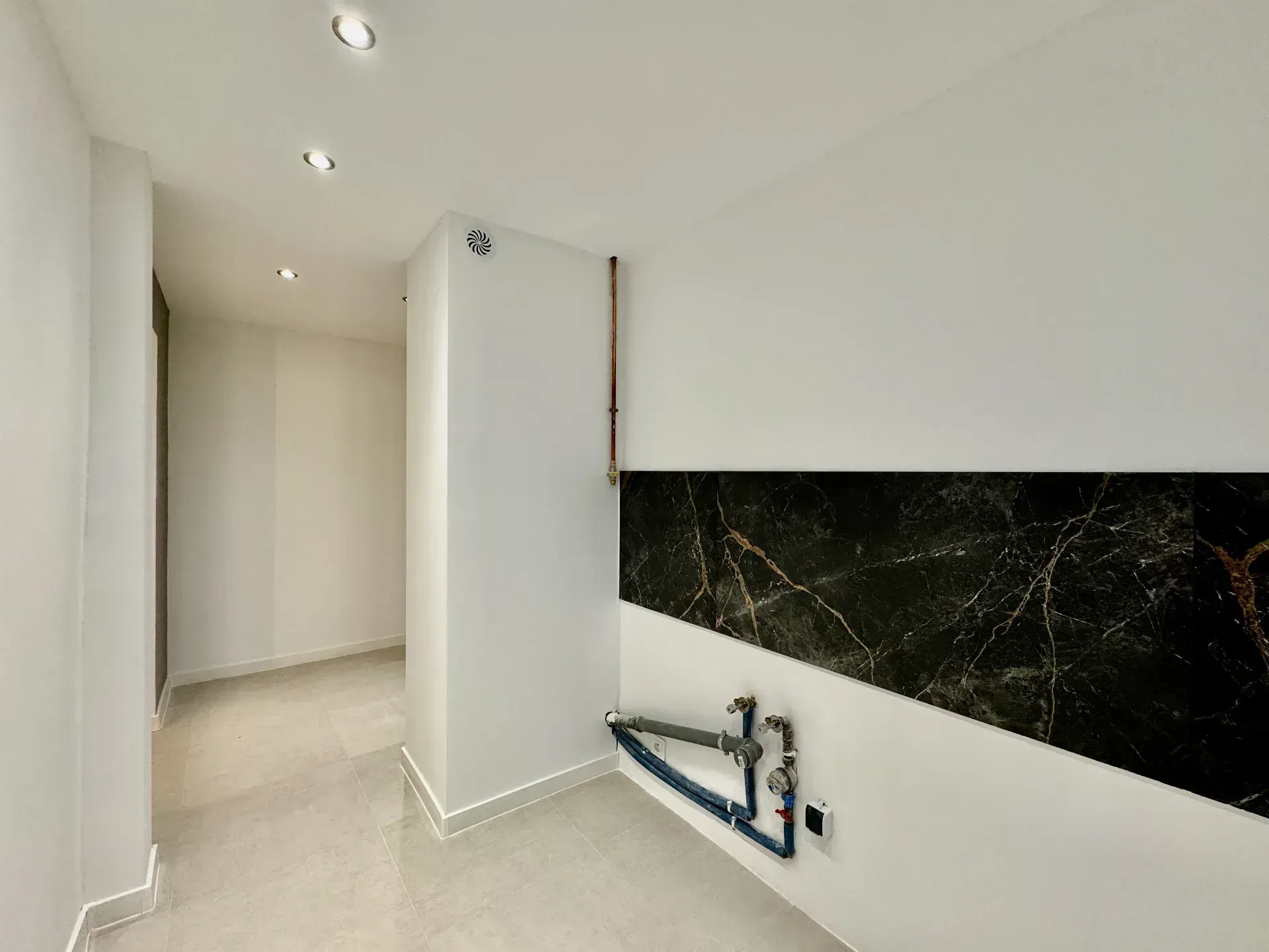 2 pokoje po remoncie 10