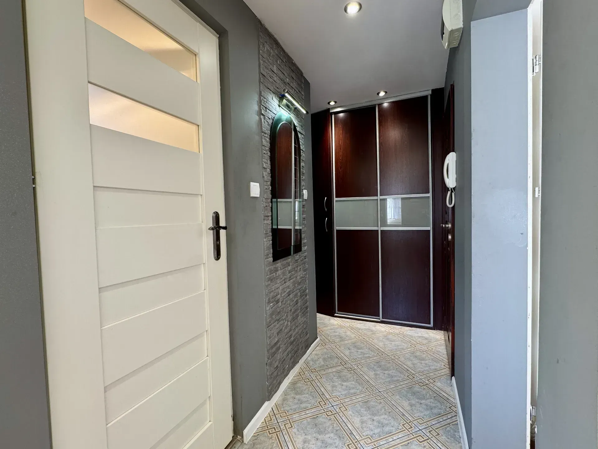 3 pokoje, 1 piętro z balkonem, Szombierki 11