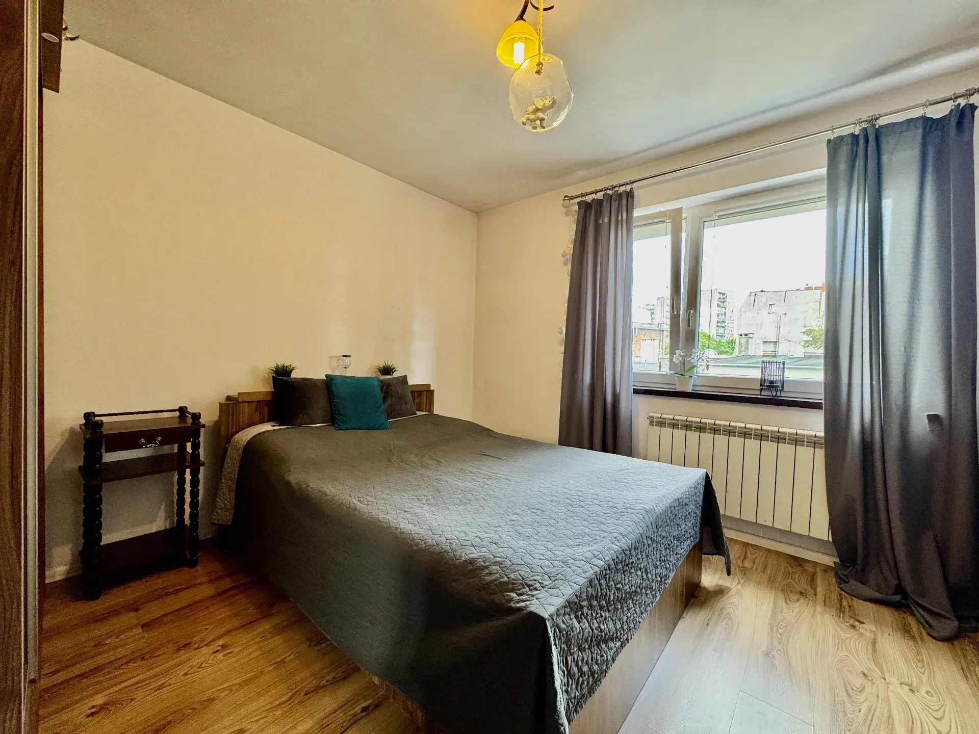 2 pokoje z miejscem parkingowym 9