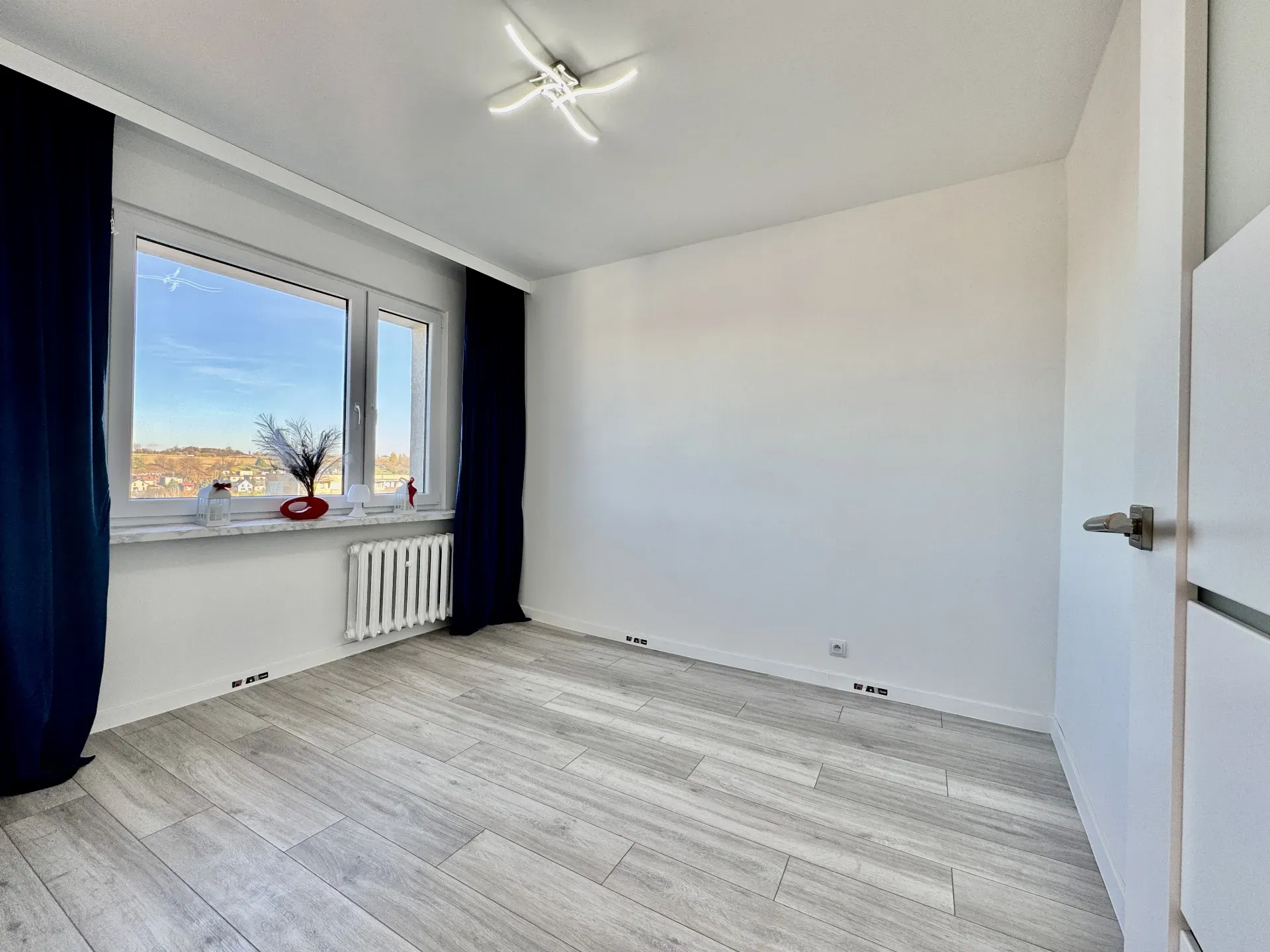 3 pokoje Po Remoncie z balkonem Od zaraz 7