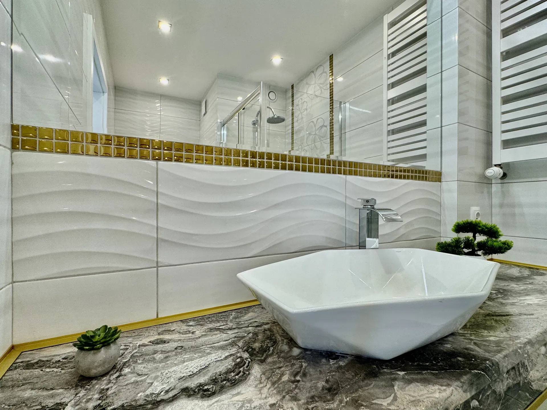 3 pokoje Po Remoncie z balkonem Od zaraz 16