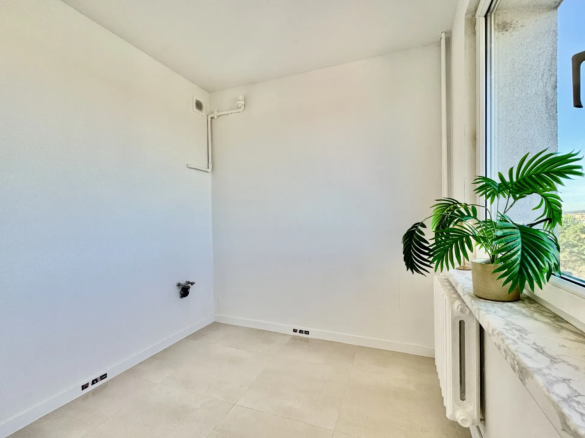 3 pokoje Po Remoncie z balkonem Od zaraz 19