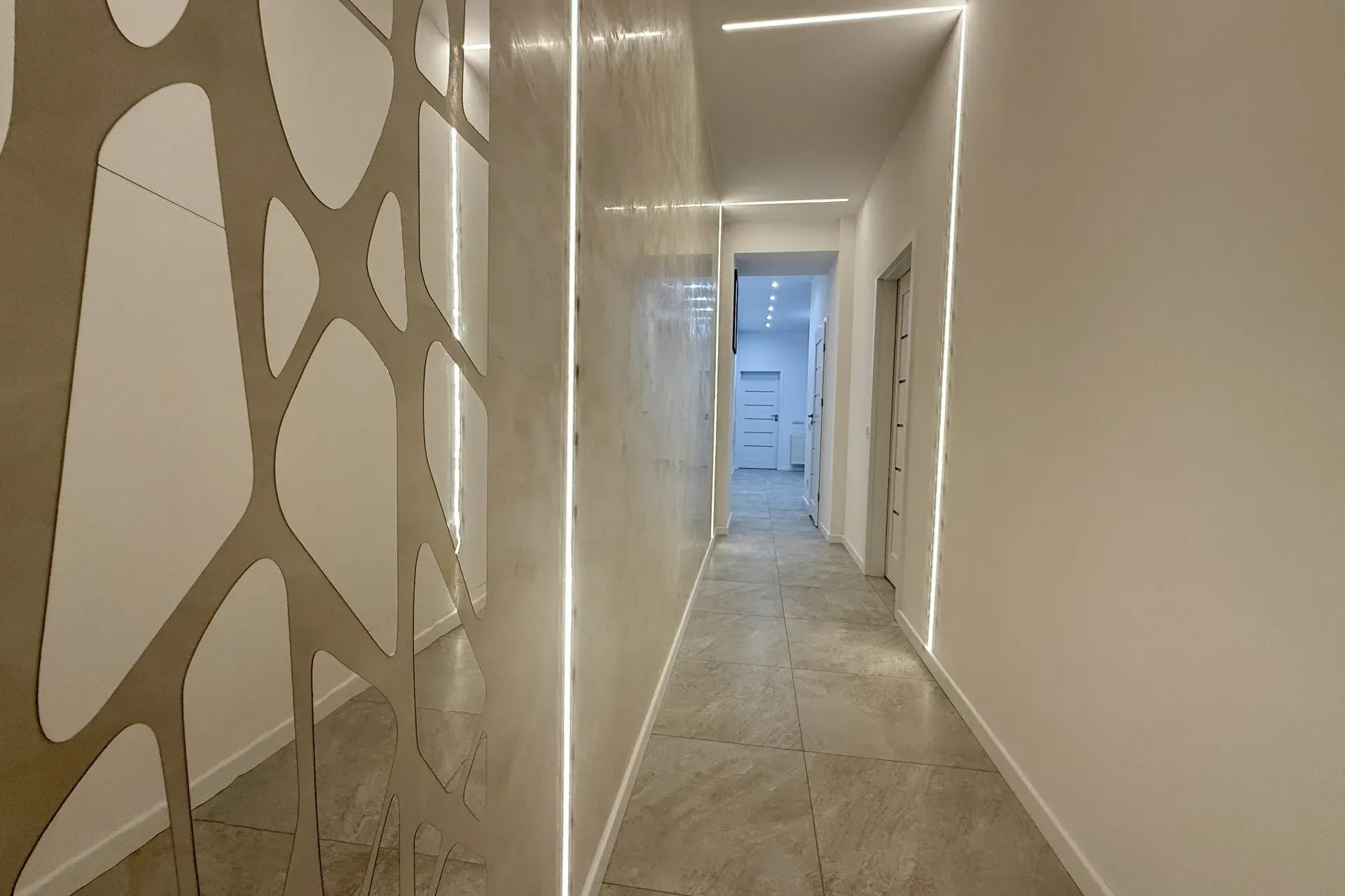 4 pokoje po generalnym remoncie i wysoki standard 8